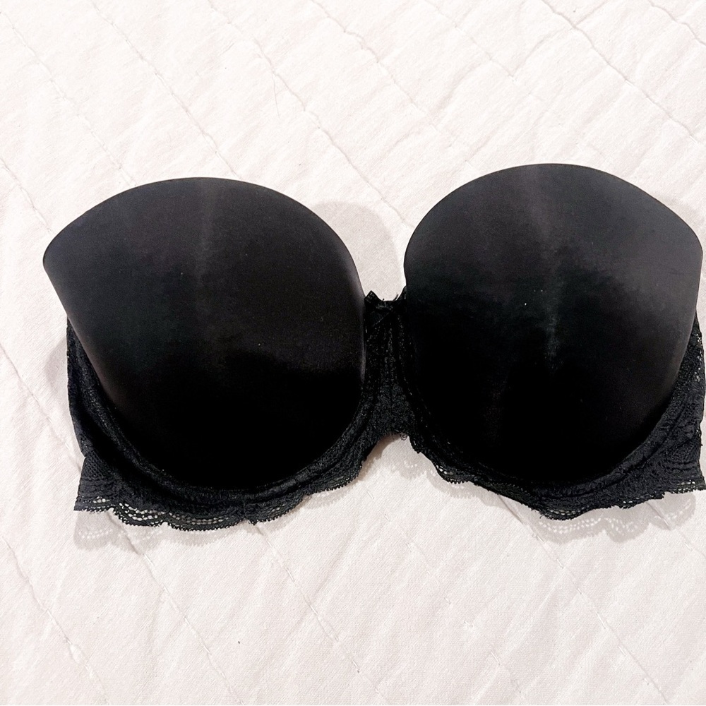 Victoria’s Secret Dream Angels Black Lace Trimmed Strapless Bra Size 32DDD